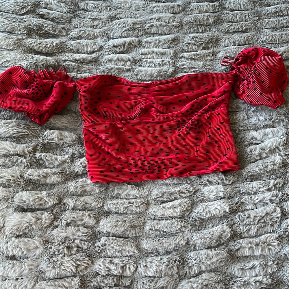 Express heart crop top